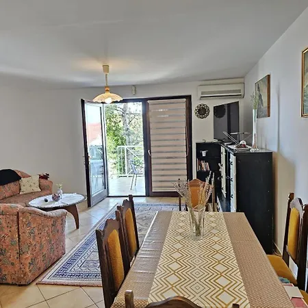 Davor Kl House For 6 Persons *
